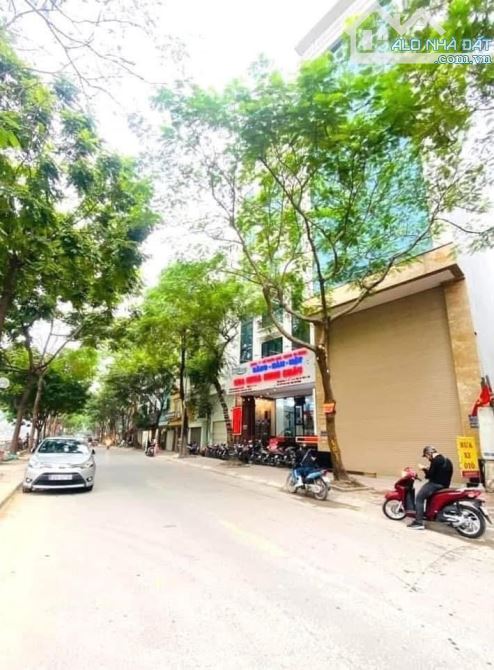 Mặt phố Vũ Tông Phan quận Thanh Xuân 115m2 7Tầng Thang Máy MT5,8m-Ngõ Sau Ô Tô Đỗ Kinh Doa
