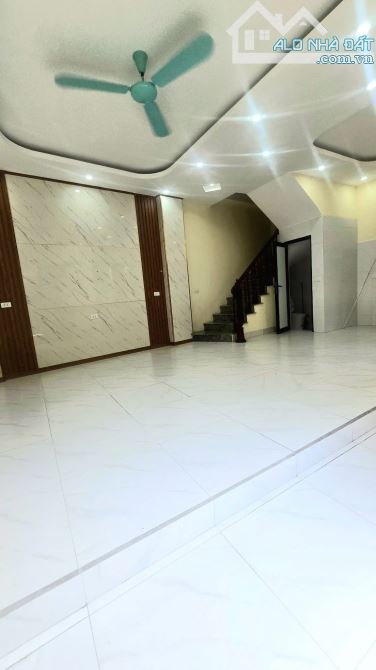 Bán nhà Thọ Am - Liên Ninh, 41m2 x 4 tầng, 30m ra trục chính ô tô tránh, 50m bãi gửi xe, N