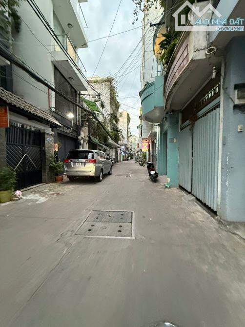 Nhà Bán Hẻm Xe Hơi 7 chỗ Phan Đình Phùng