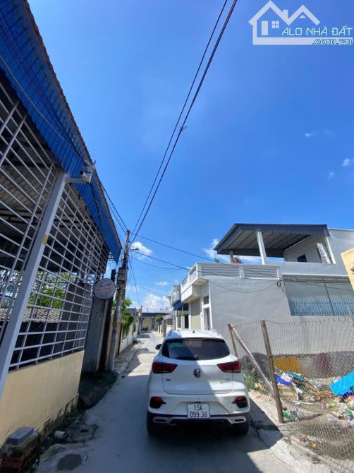 Bán đất Hoàng Lâu. Ô tô vào tận đất. 69m2