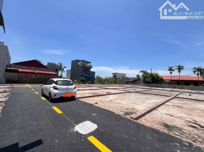 MỞ BÁN BẠT PHÂN LÔ ĐƯỜNG NHỰA ĐẸP NHƯ TRANH TẠI TRUNG NGHĨA