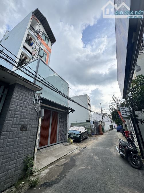 Bán căn hộ dịch vụ 5 tầng – Hoàng Diệu 2, Thủ Đức — Giá: 15.5 tỷ – Doanh thu 80 triệu/thá