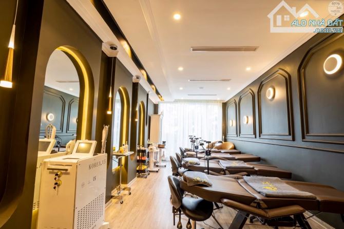 PHÂN LÔ LẠC TRUNG- GARA Ô TÔ VỈA HE KINH DOANH, GIÁ CỰC TỐT!