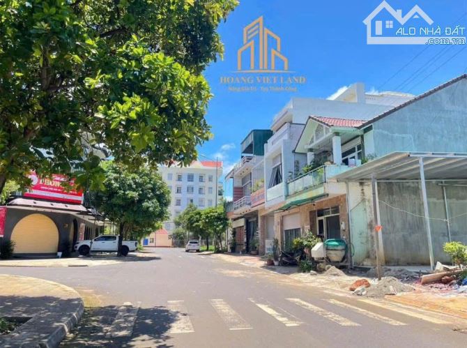 BÁN ĐẤT ĐƯỜNG TRẦN QUANG DIỆU (KHU TĐC MAI XUÂN THƯỞNG). DT: 5x22M. GIÁ: 4,6 TỶ