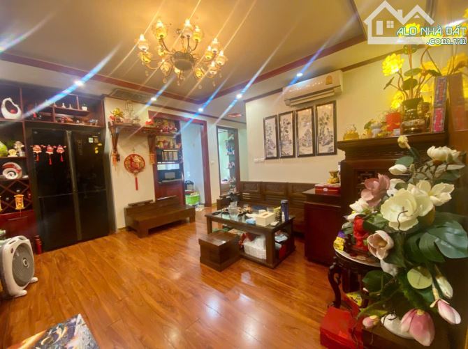 Cơ hội sở hữu ngay căn nhà đẹp, giá tốt, nằm tại khu vực Phúc Lợi – Long Biên, DT: 76m2, g