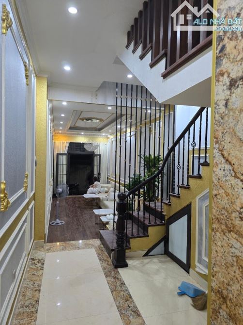 HIẾM ! NGHI TÀM 2 MẶT NGÕ -THANG MÁY-20M Ô TÔ TRÁNH
