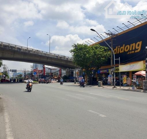 HƠN 4TỈ - 4 TẦNG MỚI - 4PN - QUẬN 7 - NGAY NGUYỄN THỊ THẬP - SỔ CHUẨN - HỖ TRỢ VAY