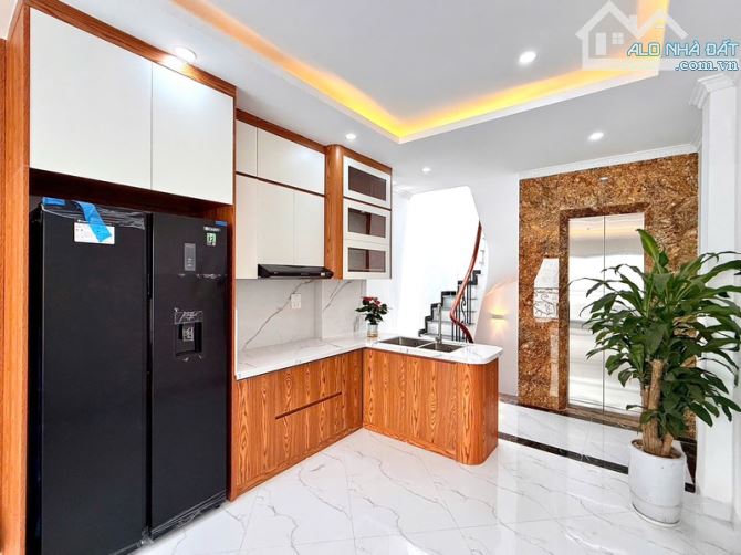 💎 NHÀ  MỚI  TINH – 7 TẦNG THANG MÁY – 10M RA NGÕ Ô TÔ TRÁNH – GẦN AEON – GIÁ HỢP LÝ 💎