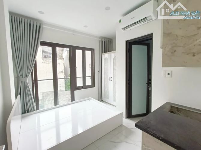 CĂN HỘ DỊCH VỤ  XÂY MỚI TT CẦU GIÁY , 6 TẦNG THANG MÁY , FULL NỘI THẤT 11.5 TỶ.
