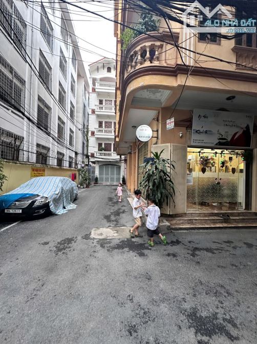 NGUYỄN CHÍ THANH ĐỐNG ĐA 45M 15TỶ 3T MT 4M PHÂN LÔ BÀN CỜ 2 MẶT NGÕ ÔTÔ TRÁNH KINH DOANH