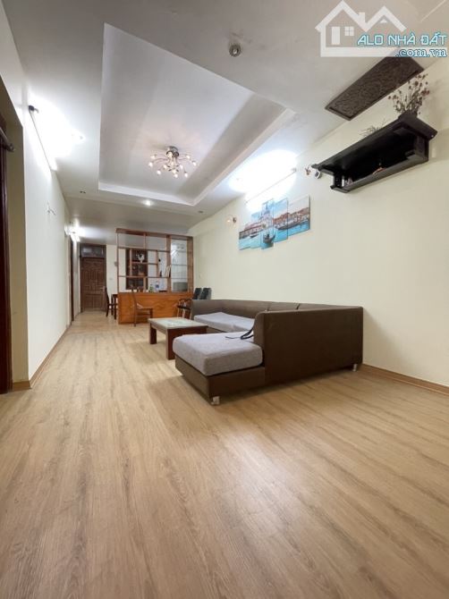 Tập thể Bắc Nghĩa Tân - 150m2 - 3N2VS - Sổ đỏ chính chủ - Full nội thất