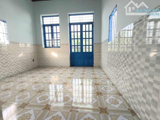 NHÀ 2 TẦNG 3PN 2WC – DTSD 100M2– MẶT TIỀN NHỰA 8M THÔNG TT. HÓC MÔN – GIÁ 3TỶ550