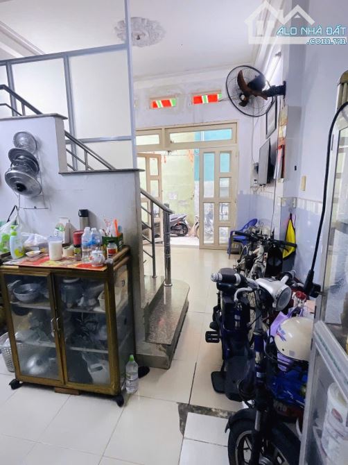 💥💥NHÀ CHÍNH CHỦ 3 BƯỚC RA MT ĐVB_ NGANG 4M _ 4 TẦNG BỀ THẾ _ 6PN  _ Q4