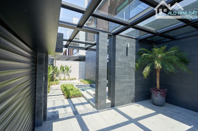 BIỆT THỰ MẶT SÔNG 4* TÔN VINH ĐẲNG CẤP CHỦ NHÂN SỞ HỮU - 2 MẶT TIỀN ĐẸP NHẤT KHU - 10