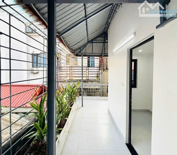 Tôi cần bán nhà ngõ 508 Đường Láng, 25m xây 4 tầng giá 5.39 tỷ, ngõ thông Láng Hạ, YênLãng - 10