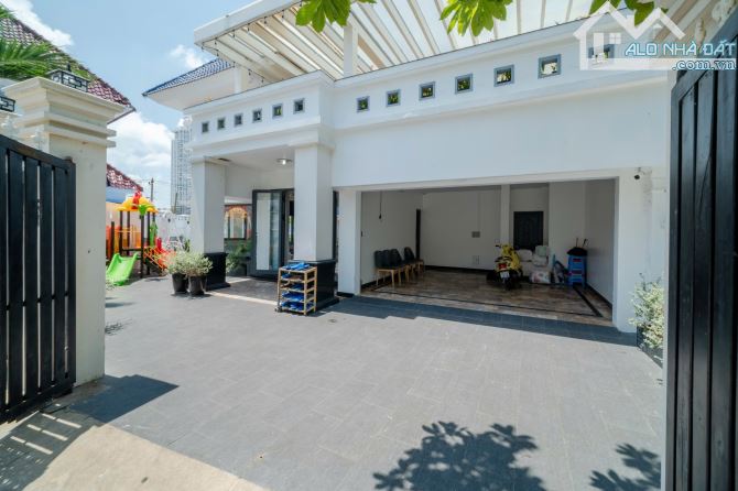 Biệt thự nằm trên Đồi Ngọc Tước, gần Bãi Sau và trung tâm Vũng Tàu. - 10