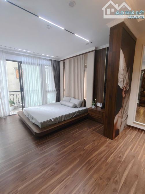 Đẳng cấp sang trọng, ngõ 409 Kim Mã, oto 20m, full nội thất thang máy, 46m2. Giá 15.5 tỷ - 11