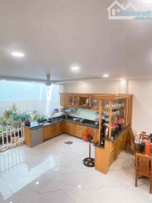 Biệt thự Mặt Tiền Bàu Cát 6,8*28,p.14,Tân Bình - 11