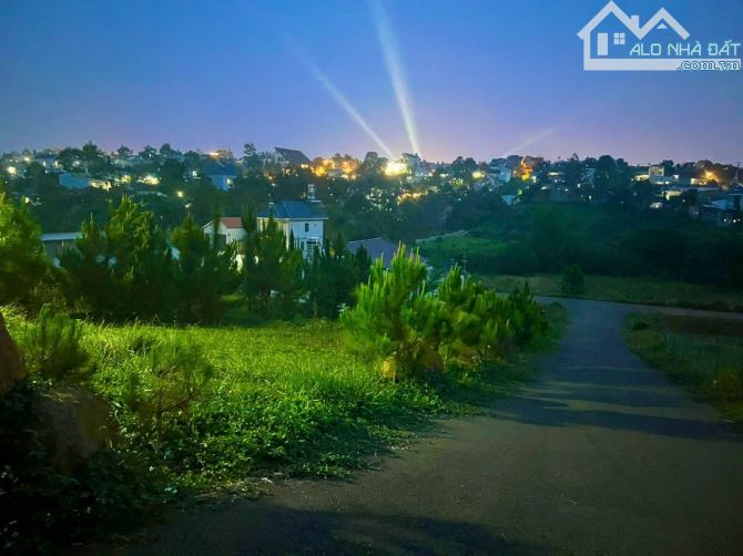 Bán đất tặng View, đất biệt thự góc 2 mặt tiền đường Mạc Đỉnh Chi, F2, Bảo Lộc, giá đầu tư - 3
