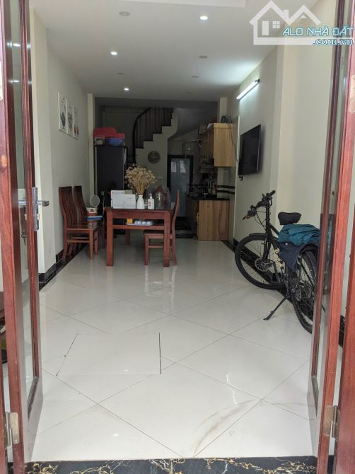 cho thuê nhà riêng Đại Linh, Trung Văn. 5 Tầng, 5 Phòng ngủ, 12 triệu - 1