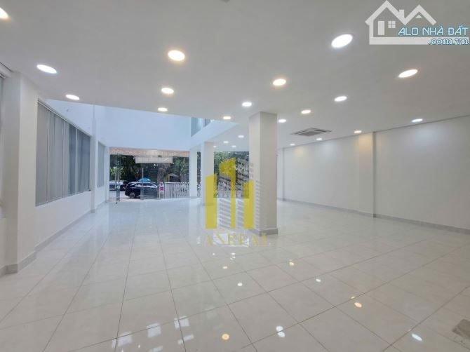 CHO THUÊ TOÀ NHÀ MẶT TIỀN ĐƯỜNG NGUYỄN VĂN HƯỞNG 700M2 GIÁ 150 TRIỆU - 1