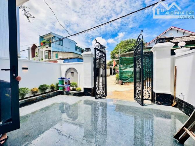 🏘🏘NHÀ 3 TẦNG KIỆT OTO 333 PHẠM VĂN ĐỒNG, TP HUẾ - 1