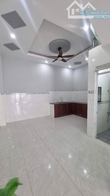 Bán nhà 1 trệt 1 lầu gần VinCom, Tân Mai, Biên Hòa, Đồng Nai, 64m2, giá 3 tỷ 600. - 1
