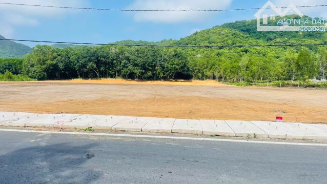 BÁN ĐẤT VIEW NÚI MINH ĐẠM HỒ SỞ BÔNG - ĐI BIỂN CHỈ 3KM PHÙ HỢP LÀM Homstay nghỉ dưỡng - 1