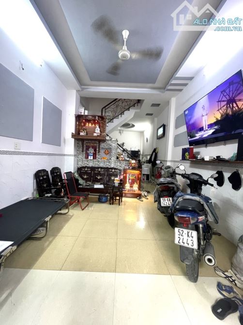 NHÀ BÌNH TÂN HẺM XE TẢI,TÂN HÒA ĐÔNG,GIÁP Q6,SÁT TÊN LỬA,48M2 - 3 TẦNG BTCT, 3PN,CHỈ 5.4 T - 1