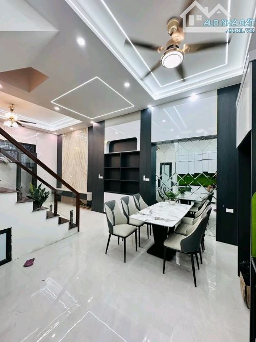 NHÀ ĐẸP TRUNG TÂM BA ĐÌNH 5PN KHÉP KÍN, DT 50M, 5T, MT ~5M: Ở, CHO THUÊ, GẦN PHỐ- CHỈ 10T - 1