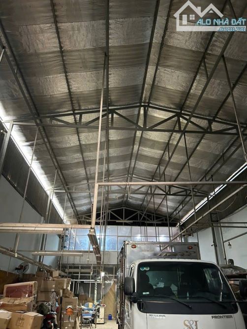 Giảm Sốc 2.4 tỷ! Nhà xưởng Đường 8m 339m2, Nở hậu – Trung Mỹ Tây 12 Q12 S - 1