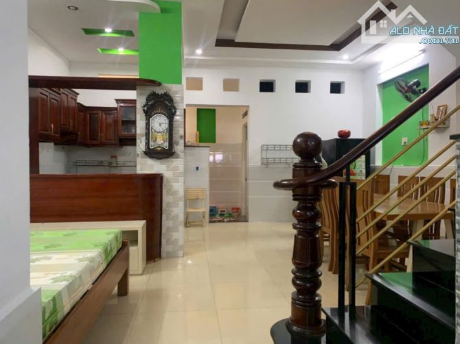 Cho thuê nhà NC ngay chơ Lê Thị Hồng 6x16m 1T1L chỉ 20 triệu - 1