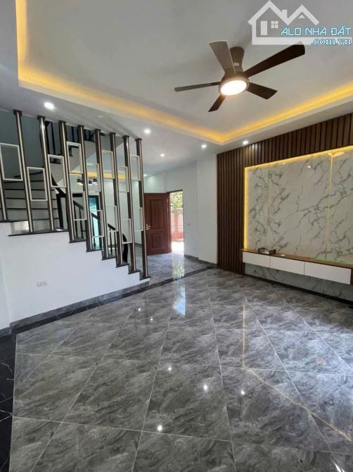 🏡 BÁN NHÀ ĐỘC LẬP – FULL 4 TẦNG – Ô TÔ ĐỖ CỬA – SÂN TRƯỚC, SÂN SAU THOÁNG MÁI - 1