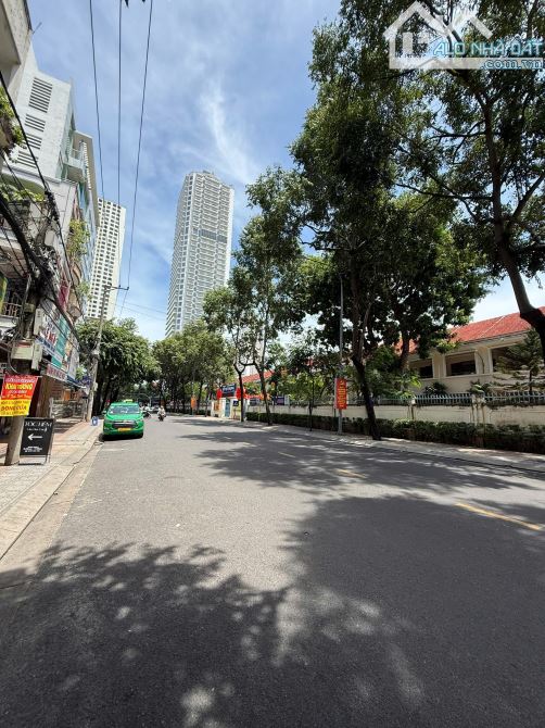 Bán Lô Góc 2  mặt tiền đường Lý Tự Trọng - Nha Trang - 1