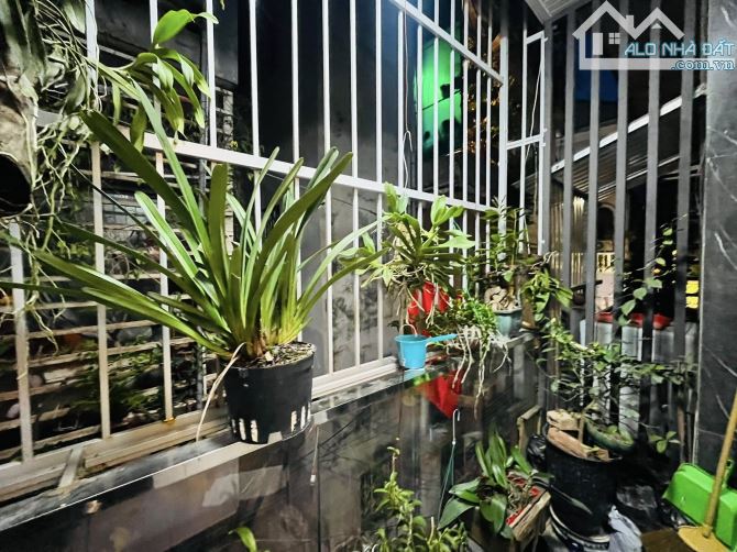 Chính chủ bán nhà 70m, 3 tầng, ô tô đỗ cửa, ở sường, kinh doanh đỉnh cao, Thái Hà - 1