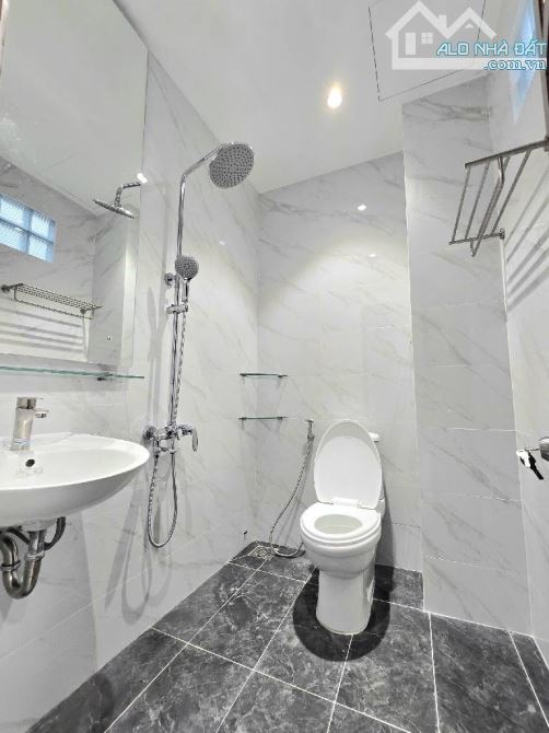 KHU BÀU CÁT - ĐỒNG ĐEN - 1 TRỆT 3 LẦU - 4 PN - HXH - FULL NỘI THẤT ĐẸP - DÒNG TIỀN 13TR/ - 1