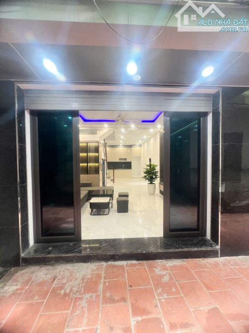 Bán nhà mới full nội thất tại 560 Thiên Lôi, Vĩnh Niệm chỉ xách vali về ở - 1