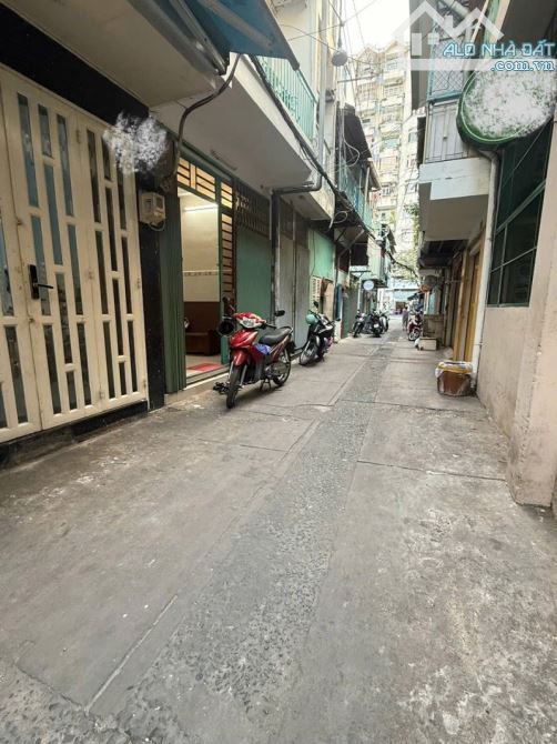 GIẢM CHÀO 600TR, LÊ HỒNG PHONG QUẬN 5, NHÀ 5 TẦNG HẺM Ô TÔ 5M. - 1