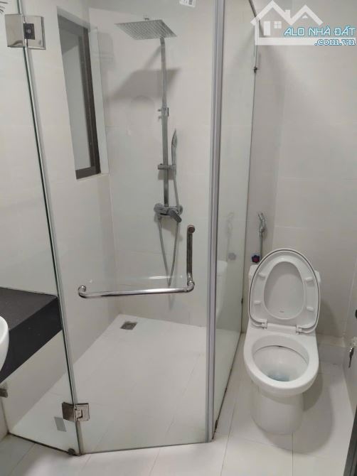 CHO THUÊ NHÀ NGUYÊN CĂN PHỐ HỒNG TIẾN - BỒ ĐỀ DT40M 5T 3PN GIÁ 13 TR GARA Ô TÔ FULL NT - 1