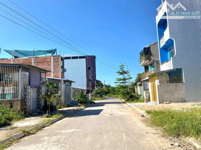 📌Bán đất 2 mặt tiền TẶNG NHÀ THÔ 2 TẦNG KQH ĐẠI HỌC HUẾ - Chỉ 3,3 tỷ/ 134m2 (8x18) - 1