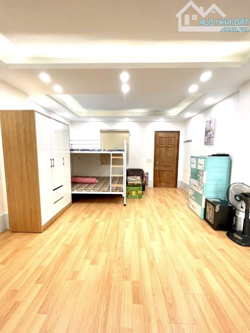 HIẾM! CHDV HÒE THỊ, NAM TỪ LIÊM, LÔ GÓC, ĐẸP - FULL ĐỒ 101M2, 8T, MT 5.5M, GIÁ 25.6 TỶ. - 1