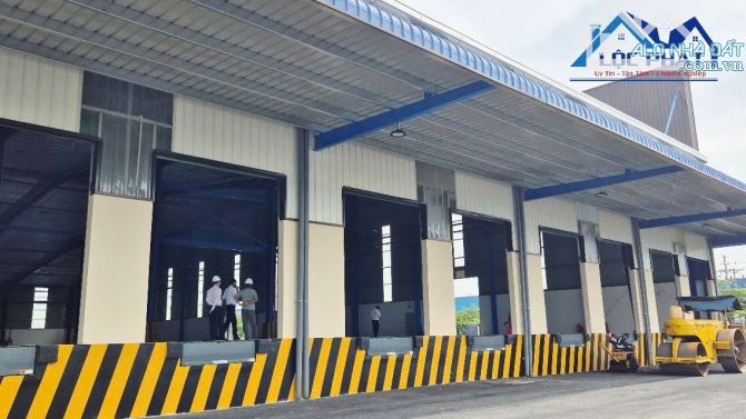 Cho thuê kho trong KCN Biên Hòa dt 23000m2 giá chỉ 95 nghìn/m2 - 1