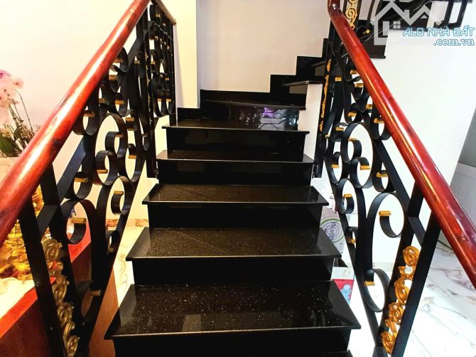 BÁN NHÀ TRẦN NHÂN TÔNG Q5 FULL TIỆN ÍCH GIÁ CỰC TỐT 11 TỶ TL - 1