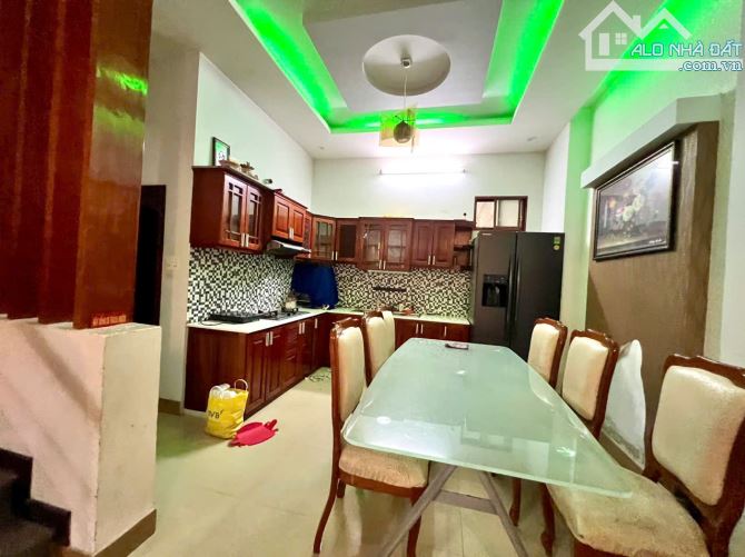 Cho thuê nhà 3 tầng gần biển, đường ô tô Nguyễn văn Thoại - 1