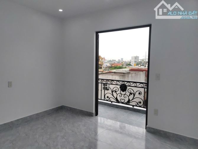 Bán nhà 4 tâng mới tinh, xây độc lập, sân cổng riêng,oto đậu cửa ngày đêm các nhà 10m - 1