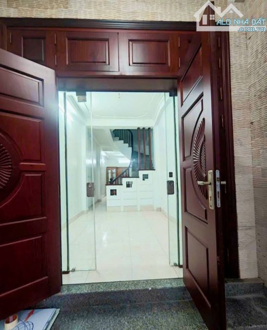 NHÀ ĐẸP Ô TÔ ĐỖ CỬA LIÊN NINH- THANH TRÌ CHỈ HƠN 5 TỶ X 54M - 1