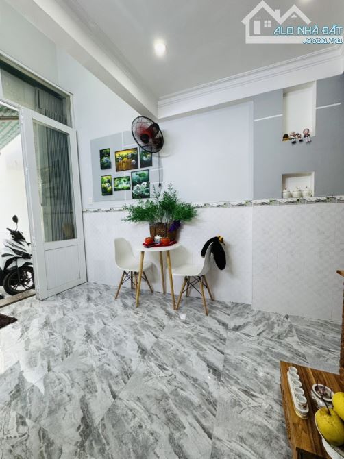 Bán Nhà 4 Tầng BTCT, Đường Âu Cơ, Gần Vòng Xoay Lê Đại Hành, Quận 11, Chỉ 5.7 Tỷ - 1