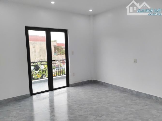 Nhà 4 tầng, xây độc lập, oto đậu cửa,sân bên cạnh rộng tha hò để xe đi bô ra Aeon mall - 1
