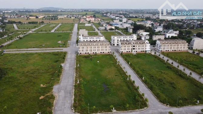 Cần Tiền Bán Nhanh Lô Đất Đầu Ve 2 Mặt Tiền P.Quảng Phú. - 1
