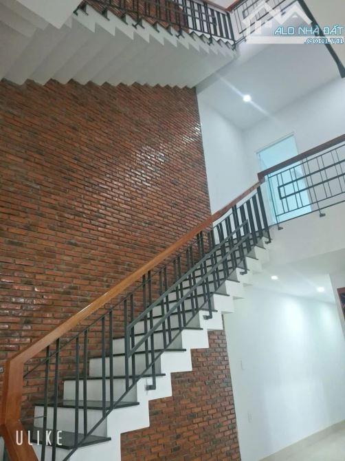 NHÀ 3T MỚI ĐẸP VỈA HÈ 10.5M_ĐÔNG THẠNH 2_DT 100M2_NGANG 5M_CHỈ 7.5 TỶ - 1